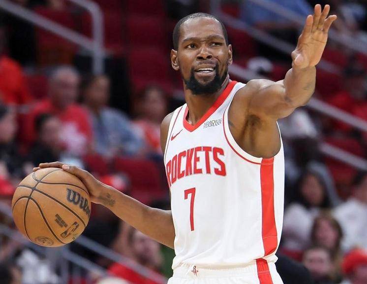 马塞利诺：马西亚的模板是罗德里，愿他未来能达到罗德里高度（马塞利诺：马西亚以罗德里为榜样，盼其未来达到罗德里水准）