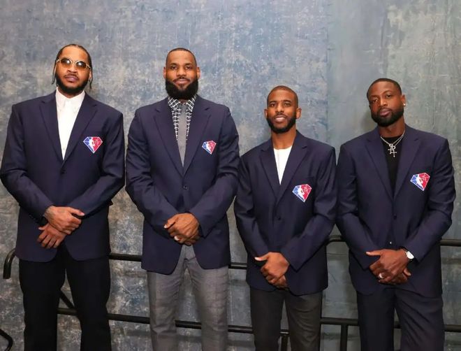 曼城瓜帅巧妙调整战胜热刺（瓜迪奥拉妙手调度助曼城力克热刺）